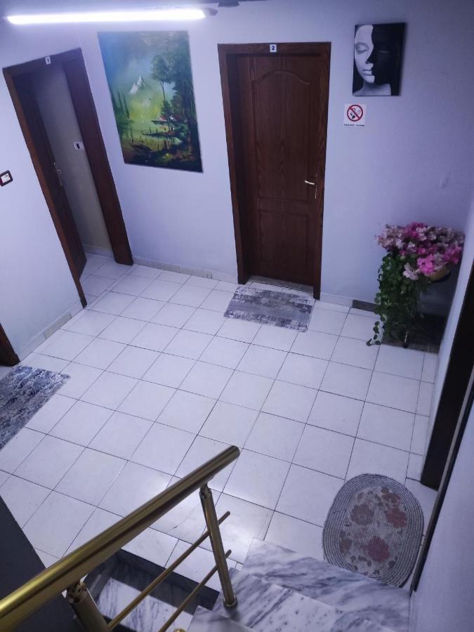 Dafina Hotel Тирана Экстерьер фото