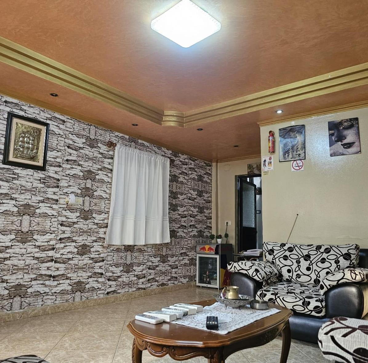 Dafina Hotel Тирана Экстерьер фото