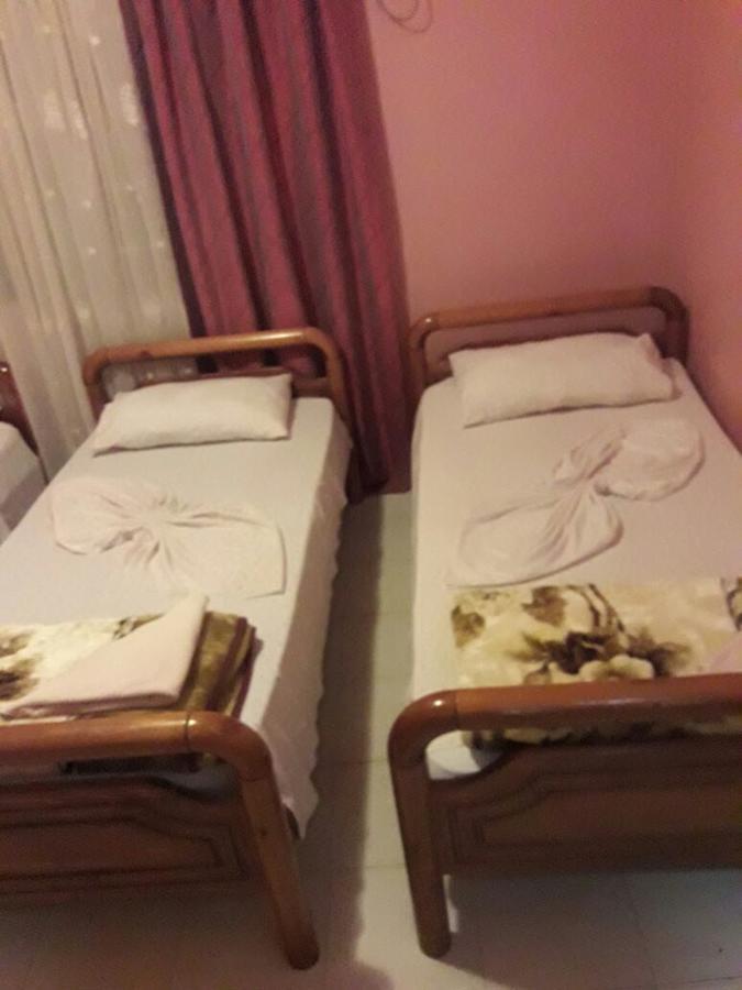 Dafina Hotel Тирана Экстерьер фото