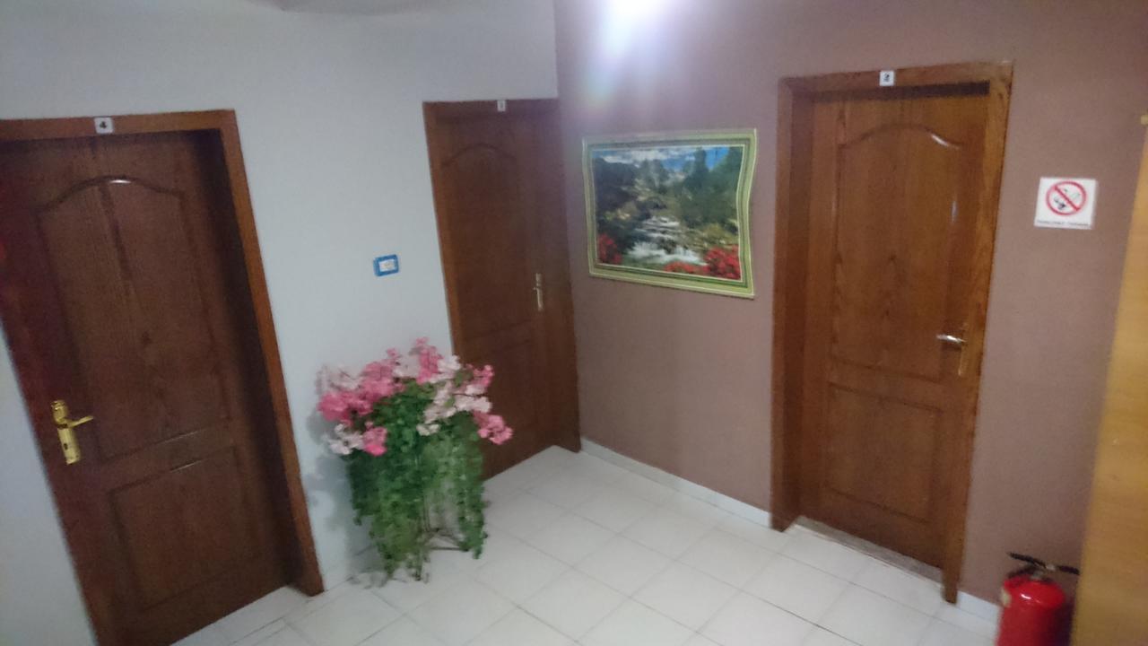 Dafina Hotel Тирана Экстерьер фото