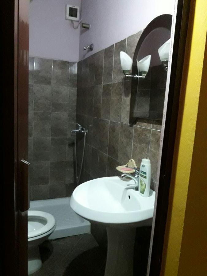 Dafina Hotel Тирана Экстерьер фото