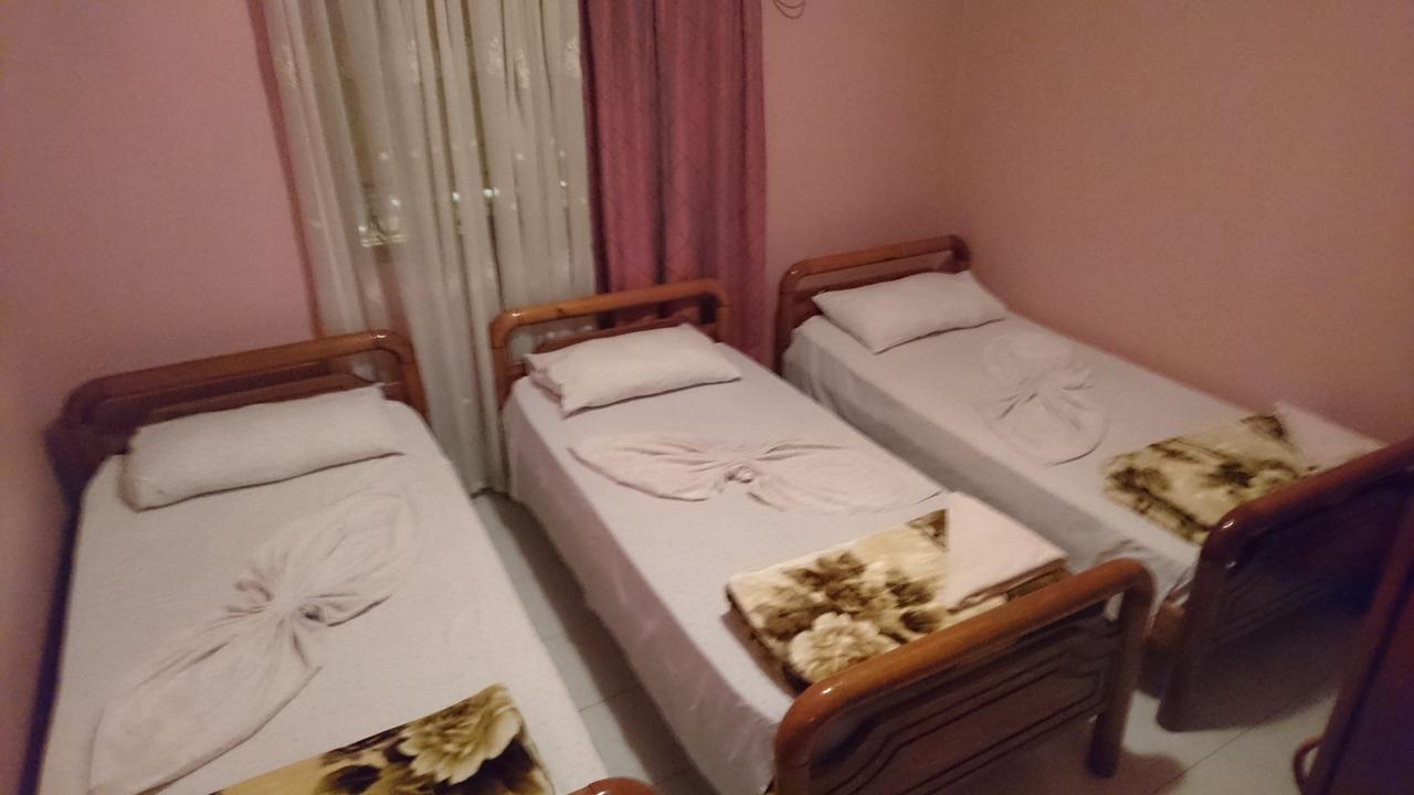 Dafina Hotel Тирана Экстерьер фото