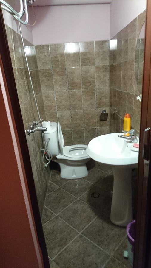 Dafina Hotel Тирана Экстерьер фото